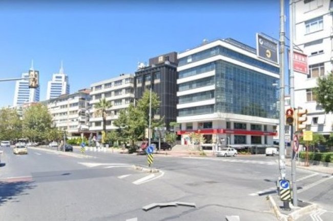 Bir Hayalim Var.. Gayrettepe Yıldız Posta Cd nin Yenilendiğini Düşlüyorum.